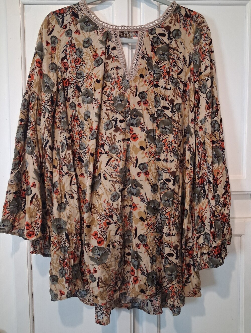 Umgee Boho, Long Bell Sleeve, Crocheted Keyhole Neck, Tunic Dress M